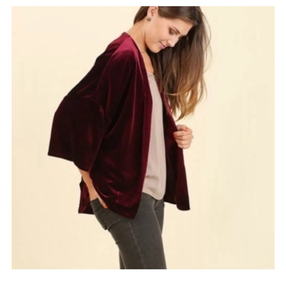 Umgee oversized Velvet Kimono Burgundy Small